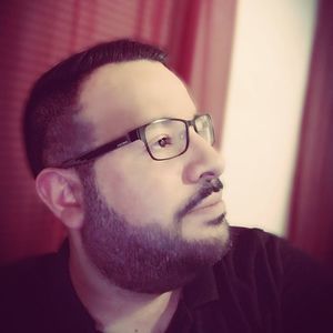 Meet your Posher, Eli